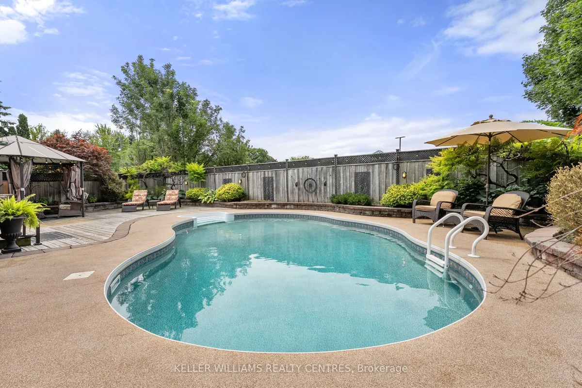 7 Mahogany Court, ON L4G 6M8