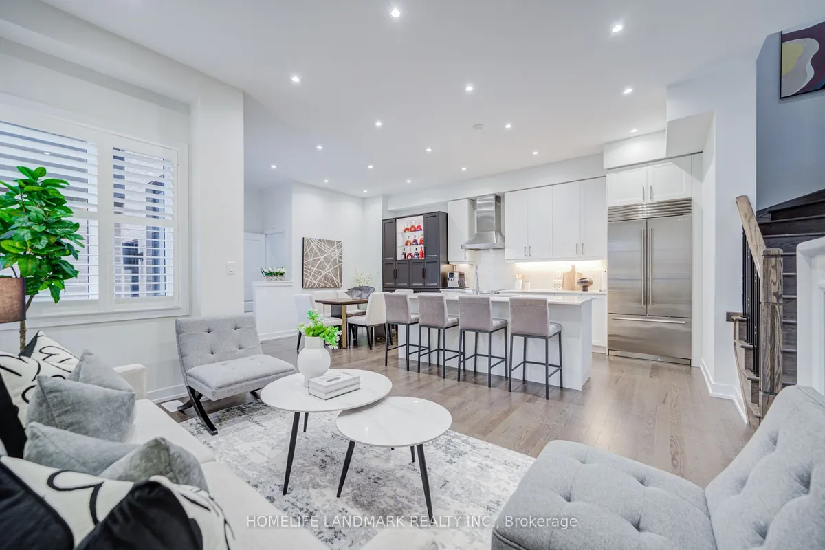 33 Golden Fern Street, ON L6B 0V3