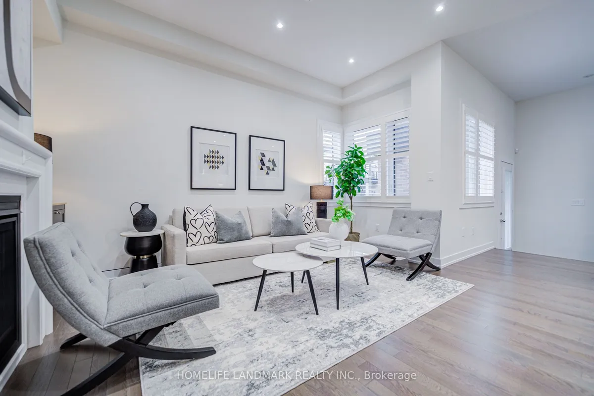 33 Golden Fern Street, ON L6B 0V3