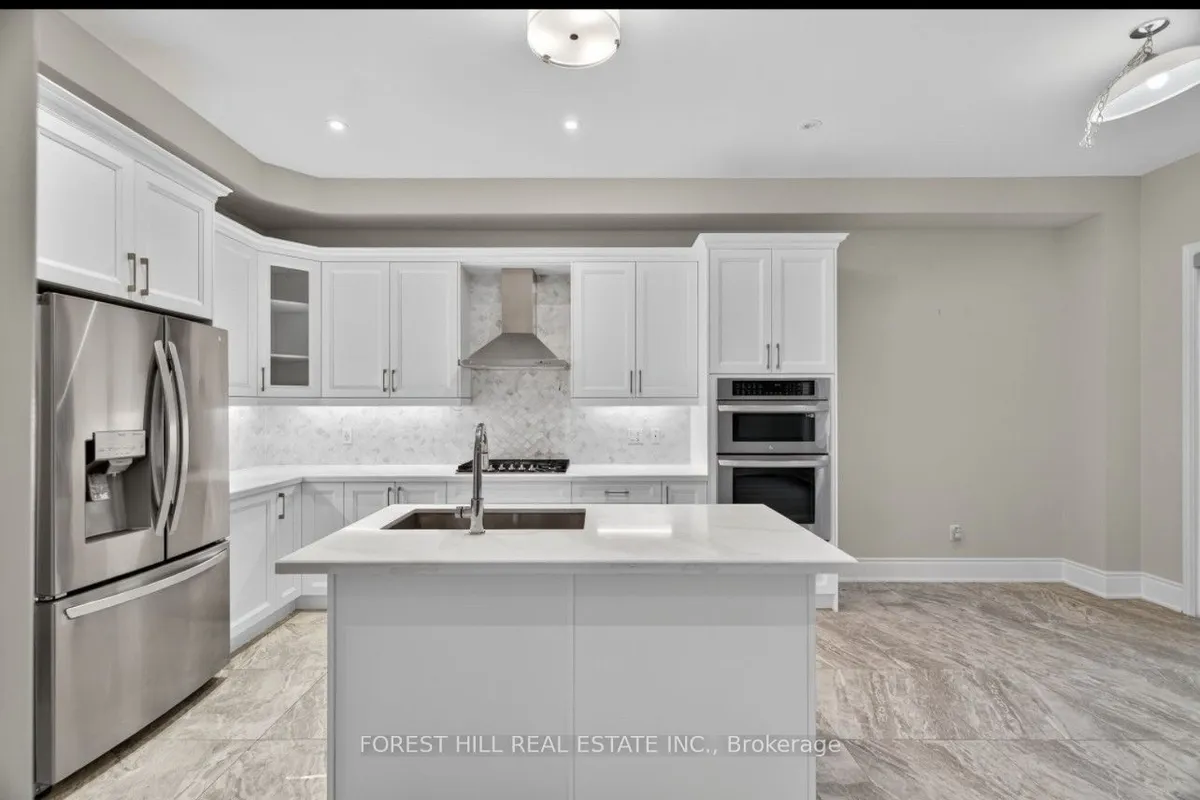 217 Sunset Vista Court, ON L4G 3Y1