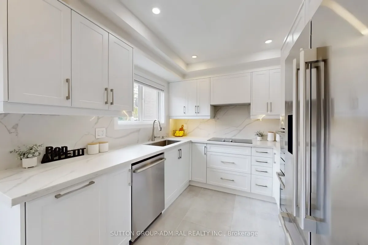 62 Agostino Crescent, ON L4K 5L1