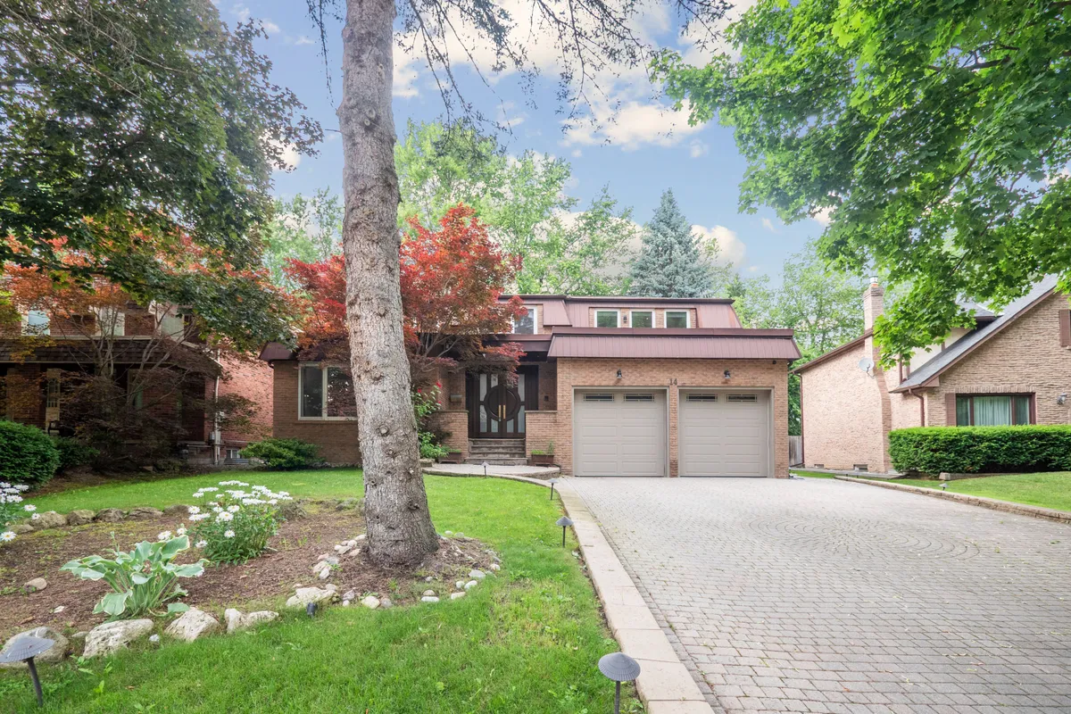 14 Village Squire Lane, ON L3T 1Z9