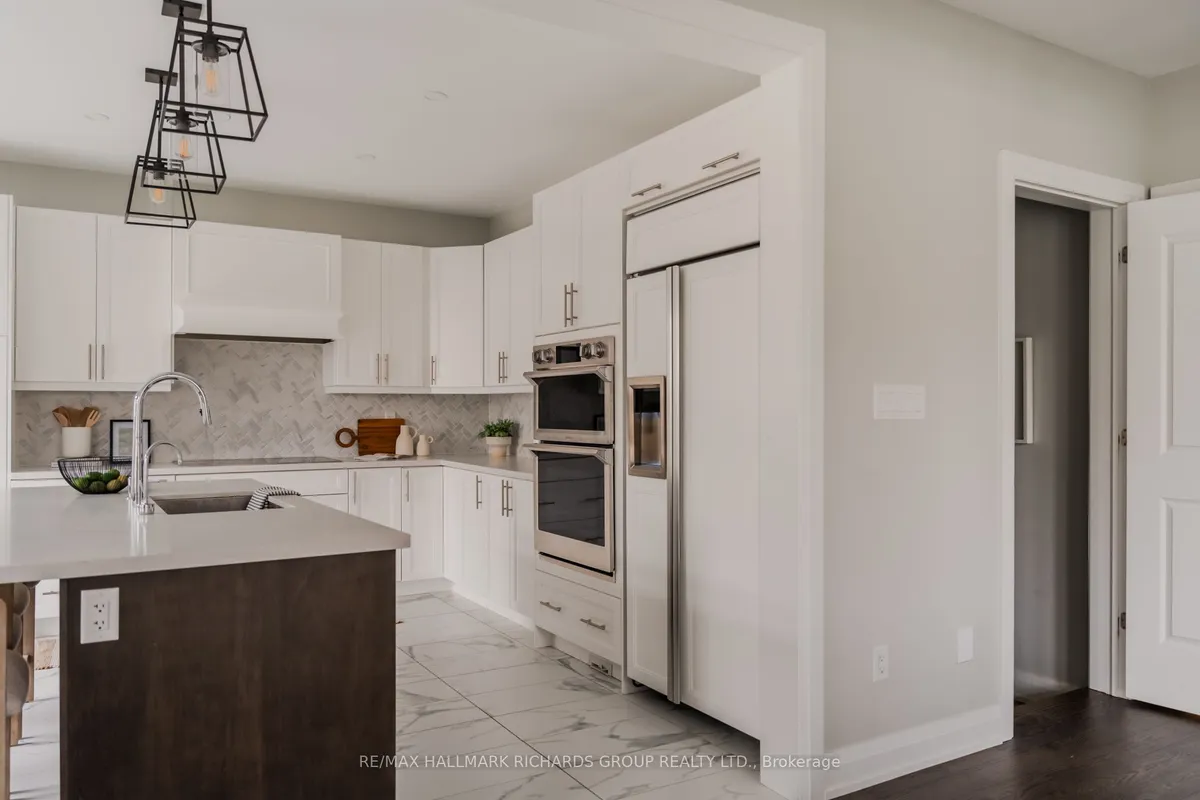 2 Boone Crescent, ON L4H 4T7