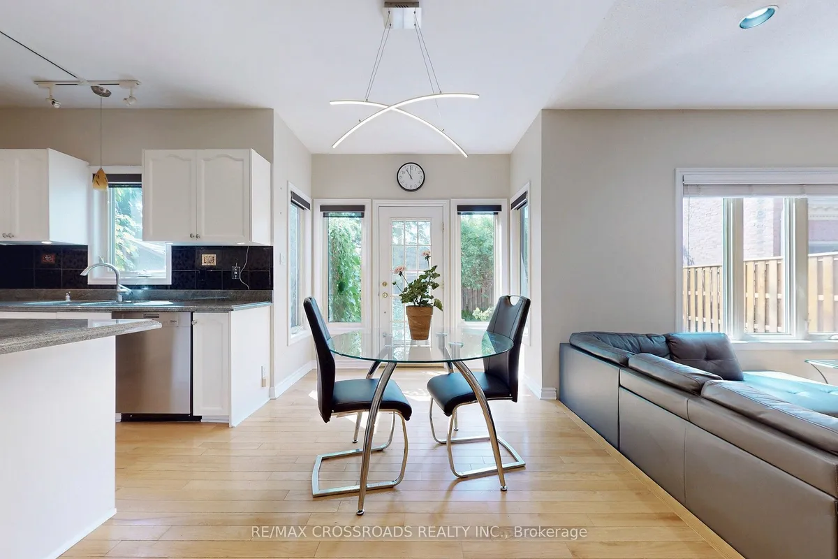 63 Baynards Lane, ON L4C 9B6