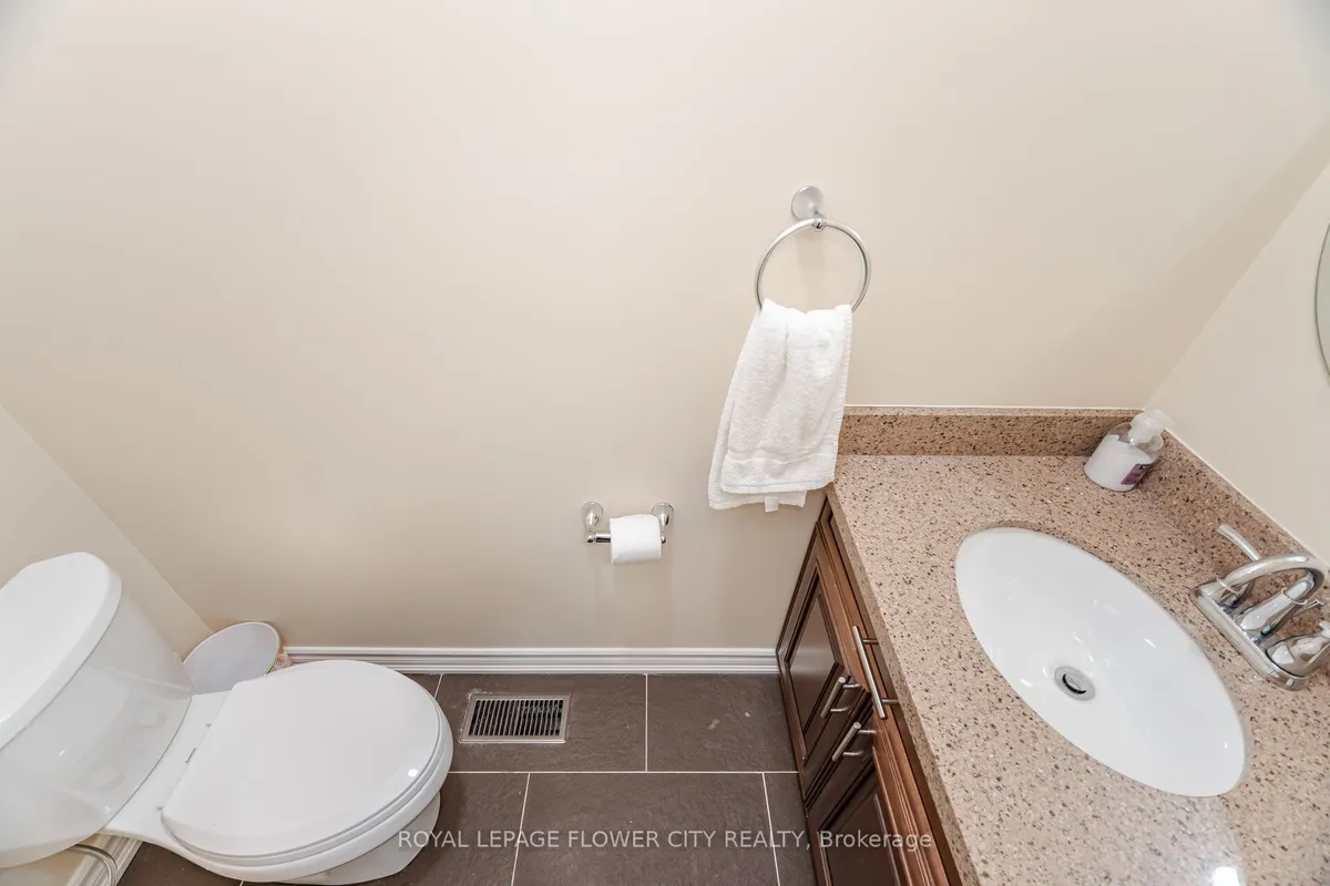 68 Denton Circle, ON L6A 2N4