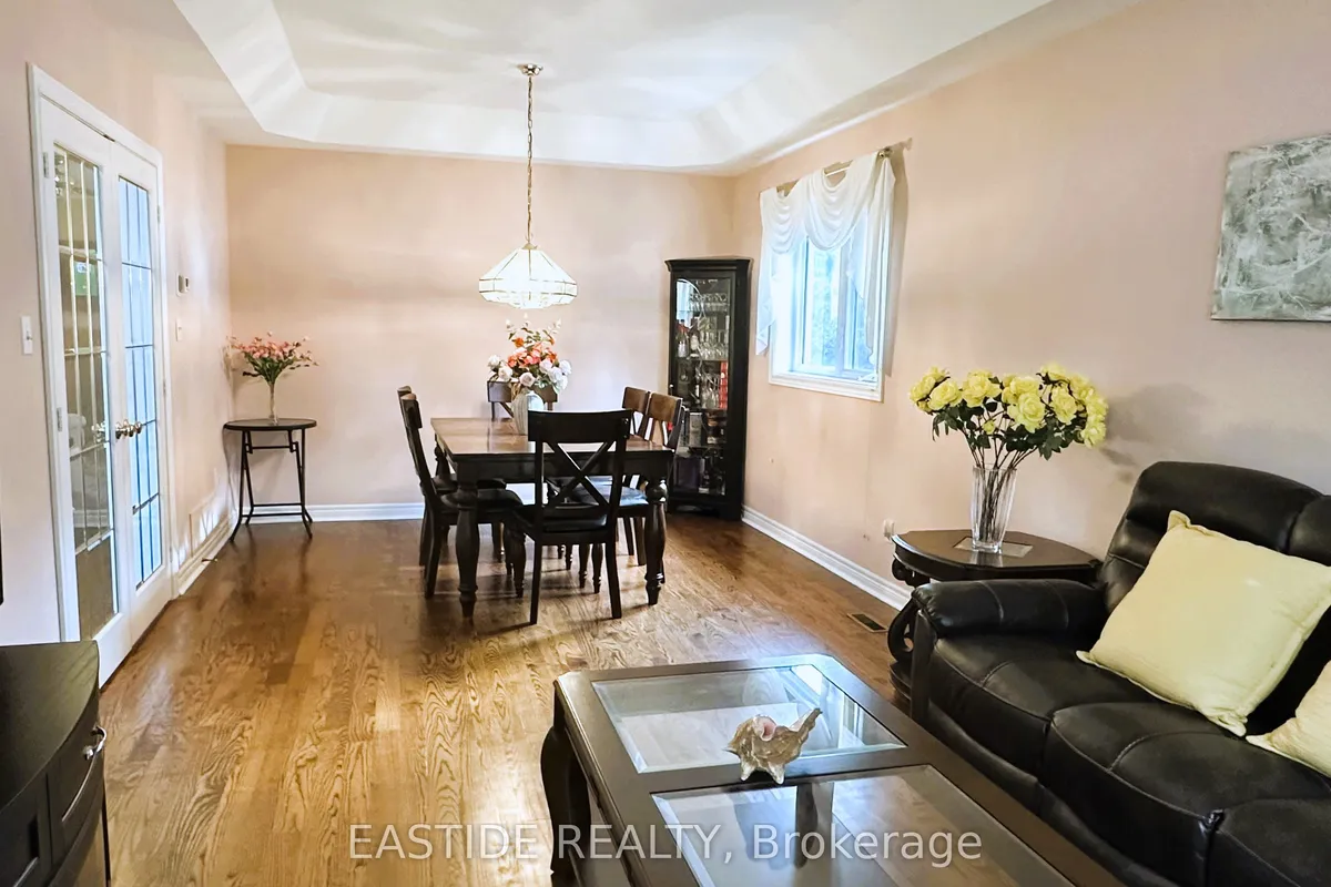 570 Roeder Court, ON L3Y 8C2