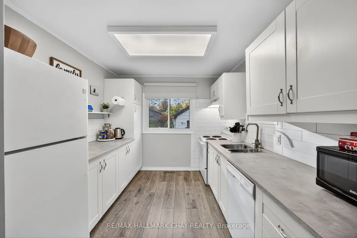 2036 Northern Avenue, ON L9S 1Z4