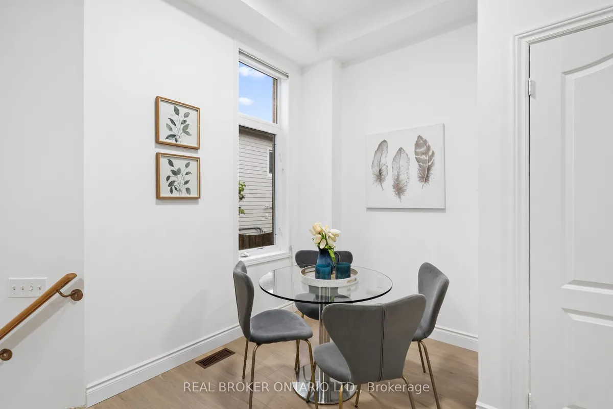 21 Spring Meadow Avenue, ON L6B 1B5