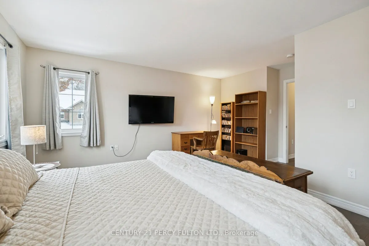 2 Prosser Crescent, ON L0E 1R0