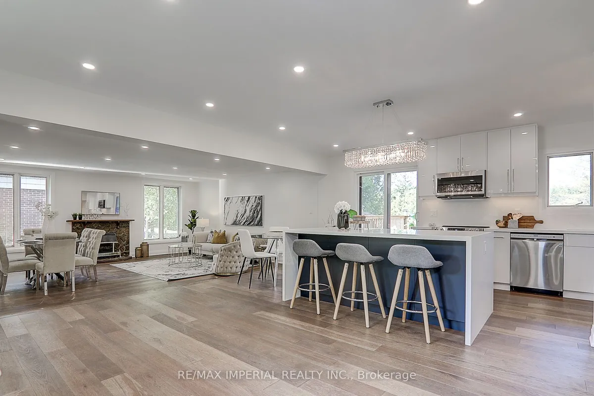 98 Belfry Drive, ON L3Y 3G1