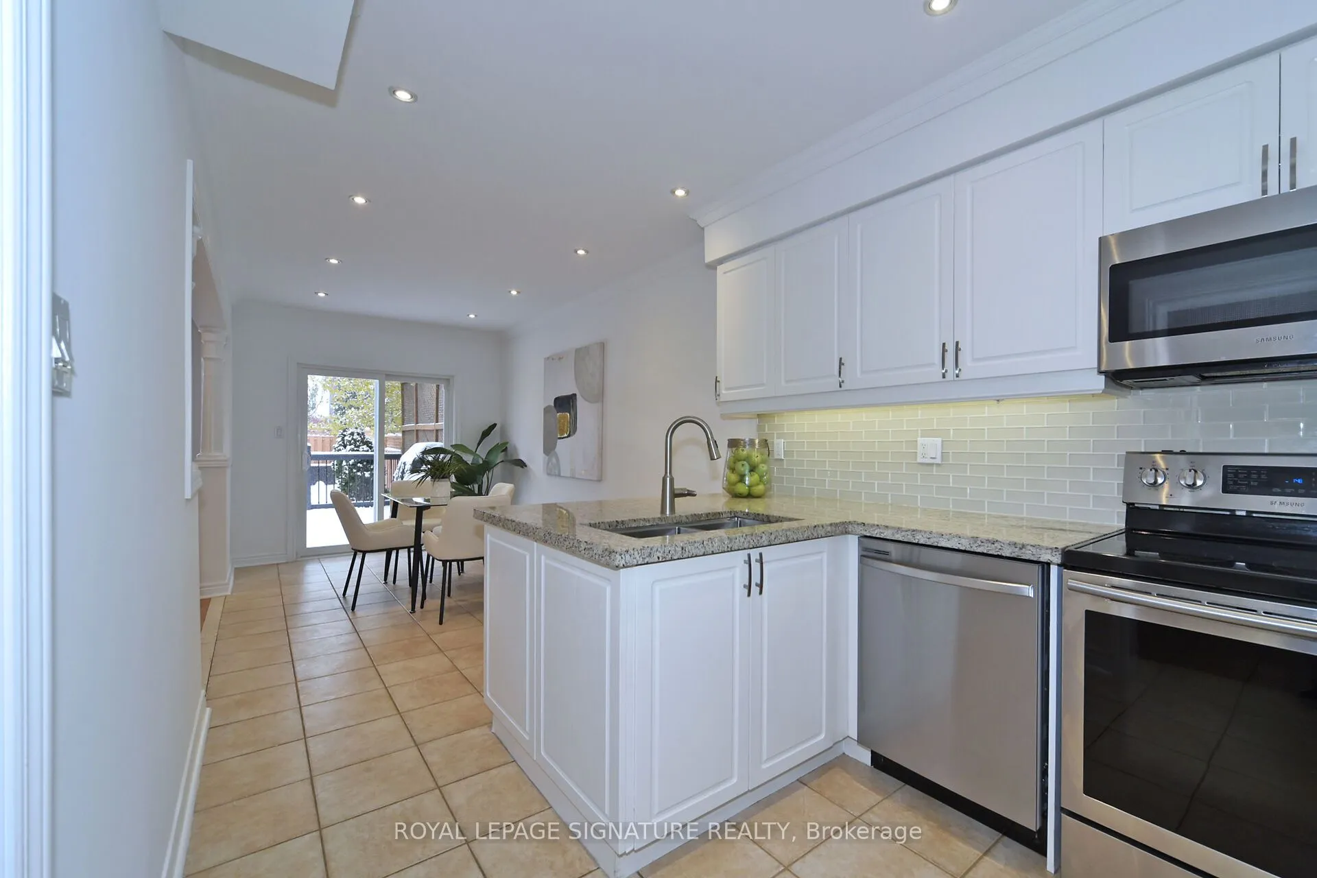 257 Deepsprings Crescent, ON L6A 3L5