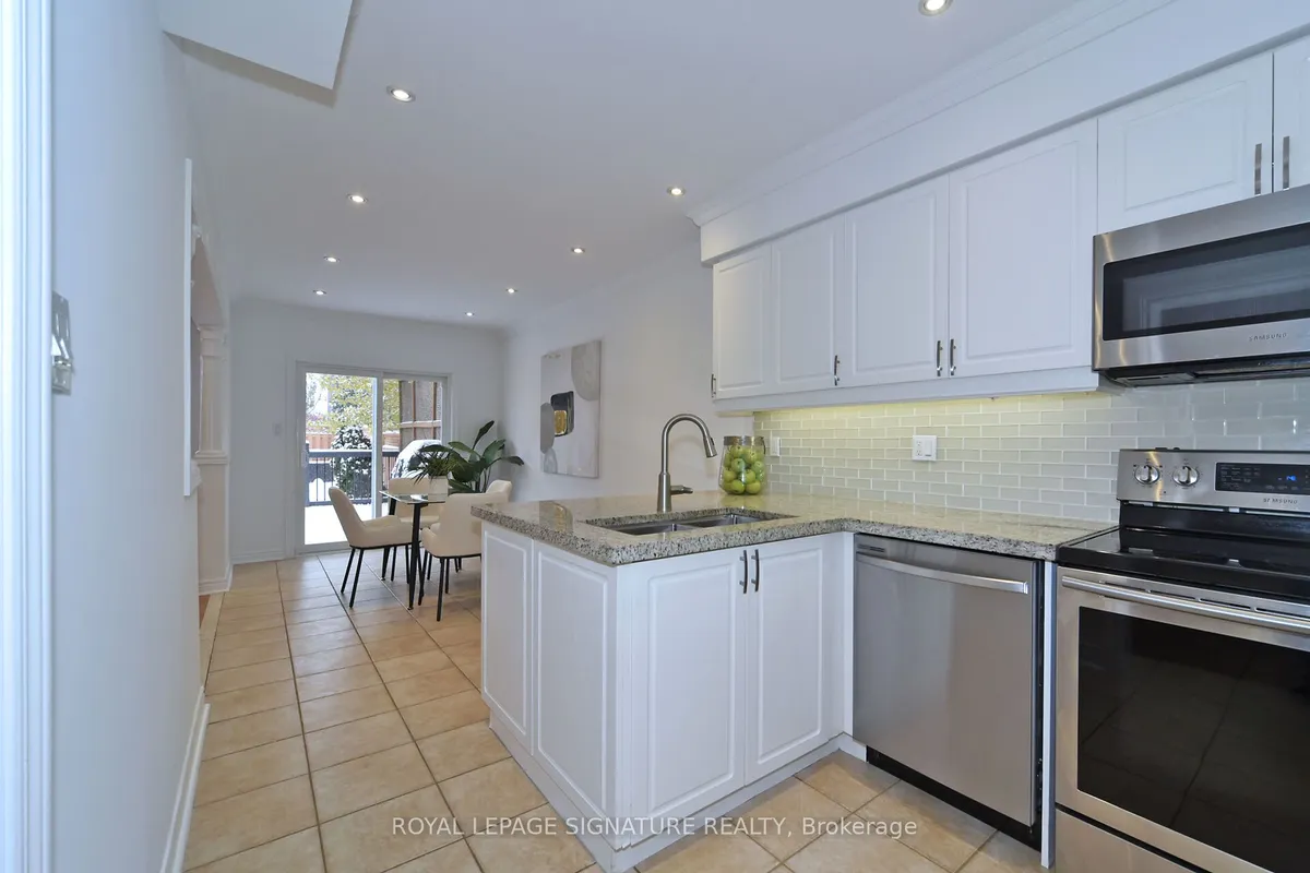 257 Deepsprings Crescent, ON L6A 3L5