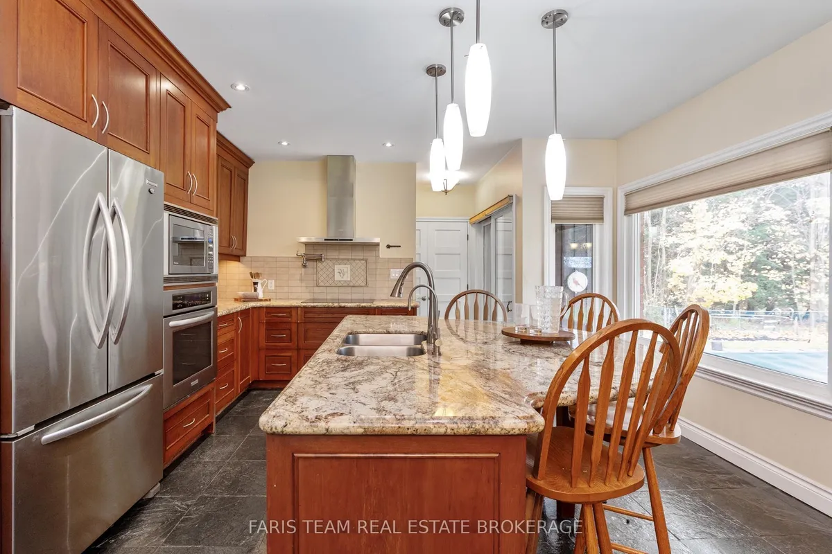 5565 5th Line, ON L0G 1W0