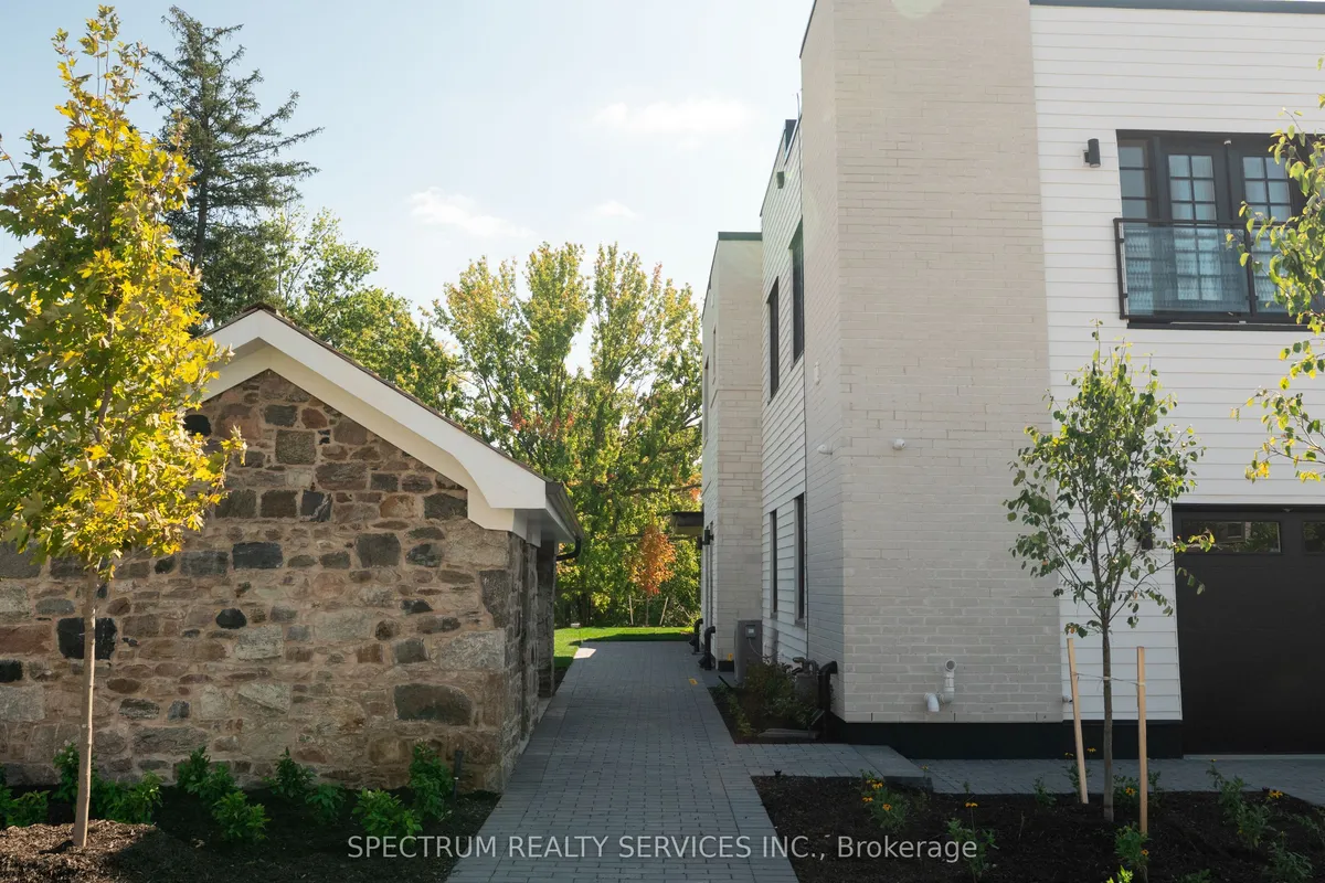 1010 Elgin Mills Road, ON L4S 1M4