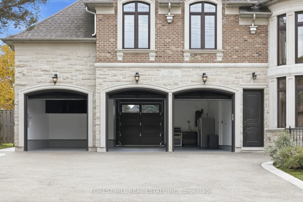 39 Patricia Drive, ON L7B 1H5