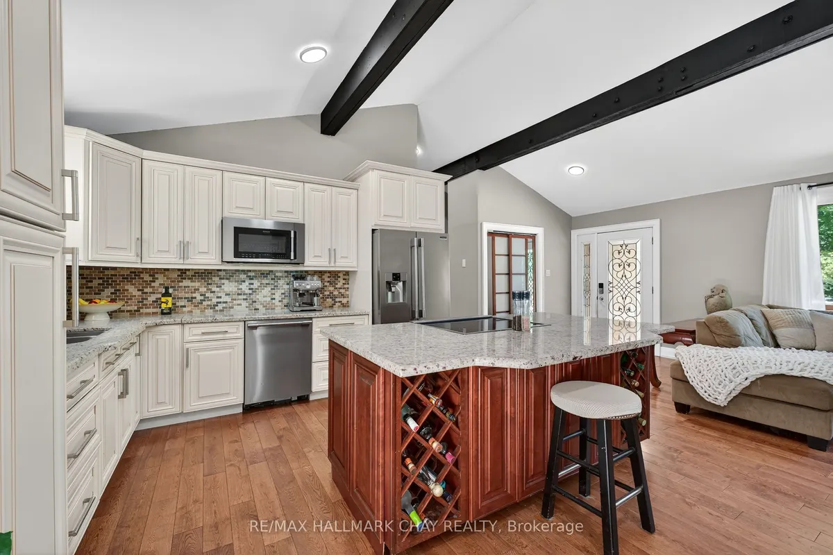 135 Big Bay Point Road, ON L9S 2N3