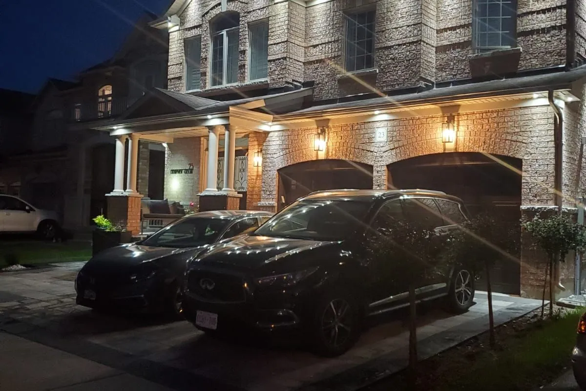 23 Durhamview Crescent, ON L4A 1H4