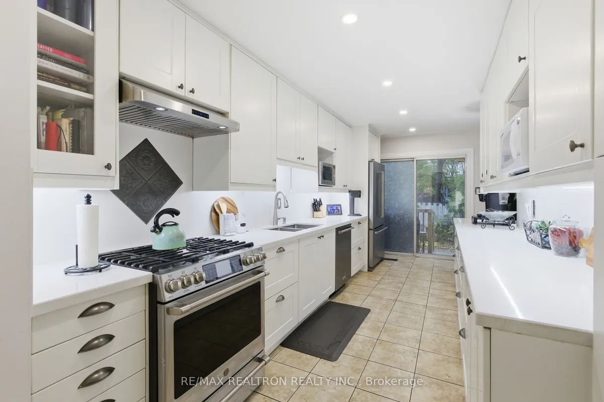 20 Jonathan Gate, ON L4J 5K3