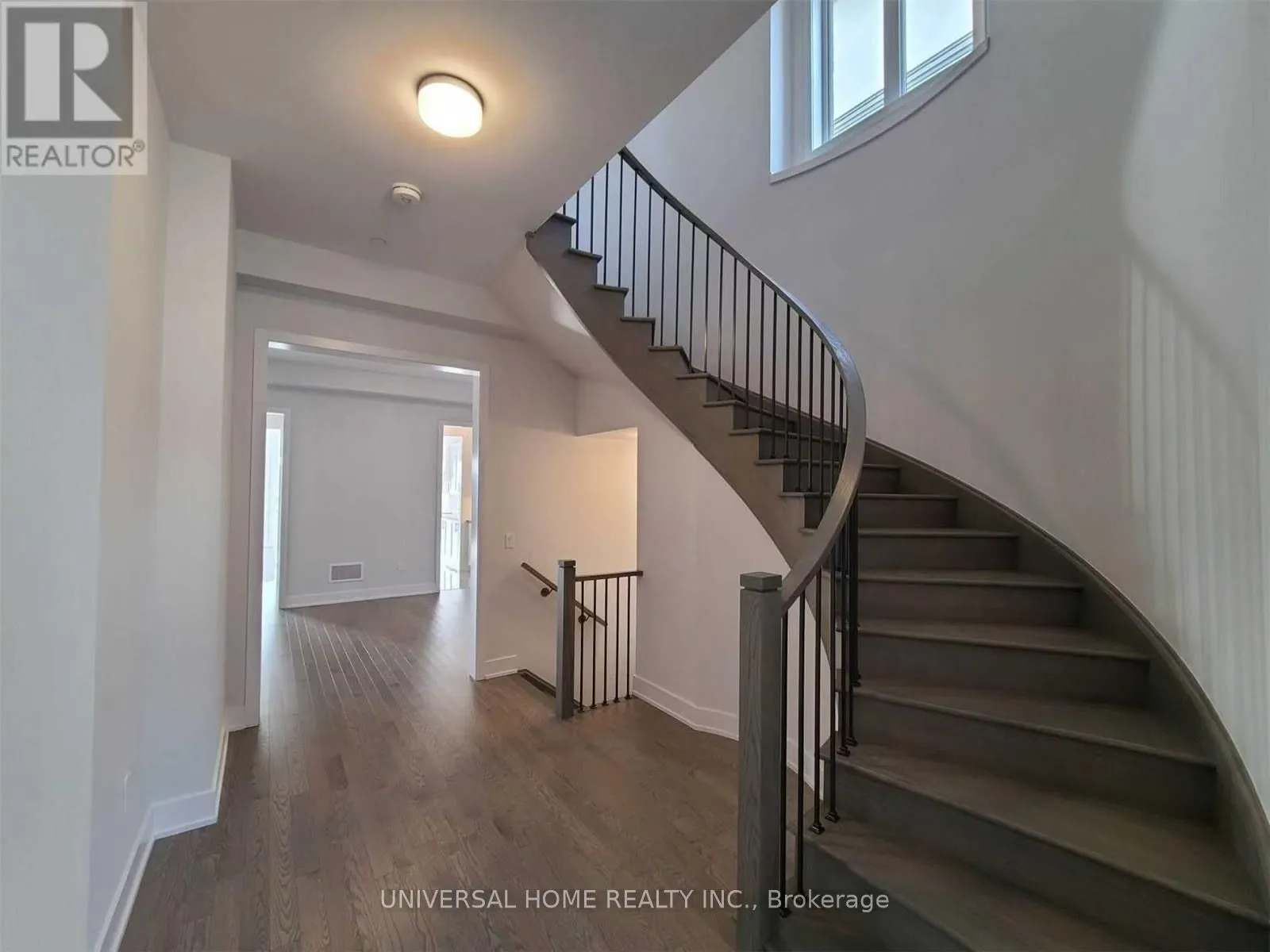 152 Sikura Circle, ON L4G 3Z1