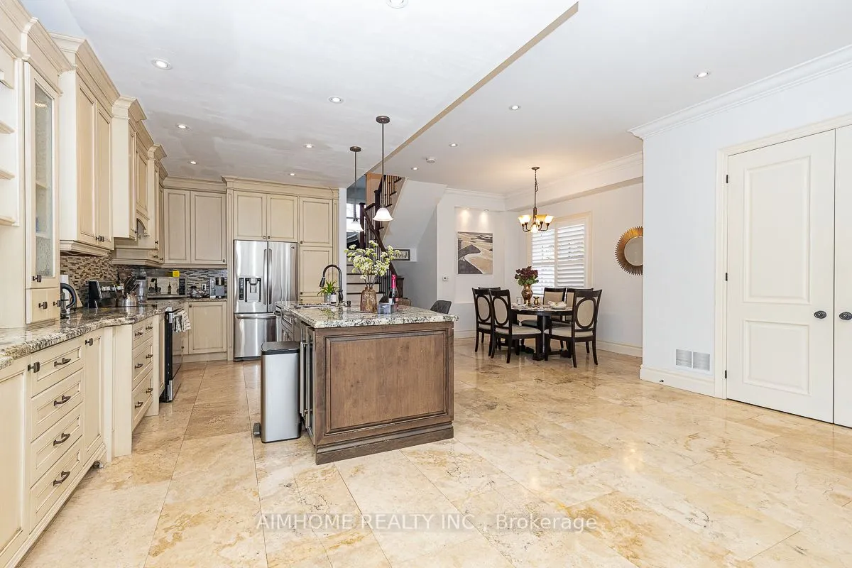 220 Weldrick Road, ON L4C 3V3