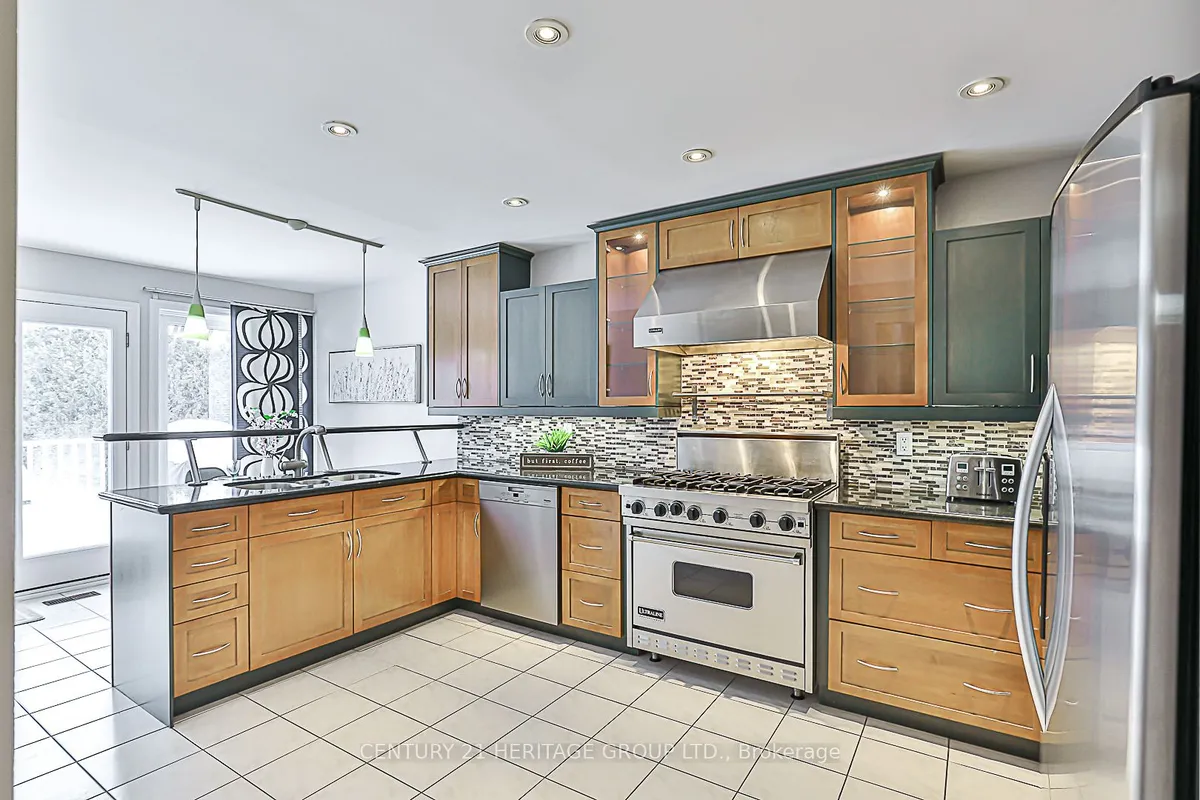 310 Chambers Crescent, ON L3X 1T2