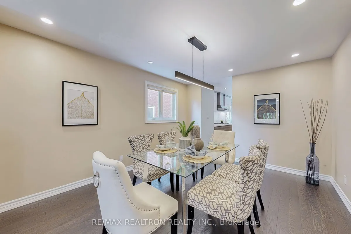 20 Edinburgh Drive, ON L4B 1W3