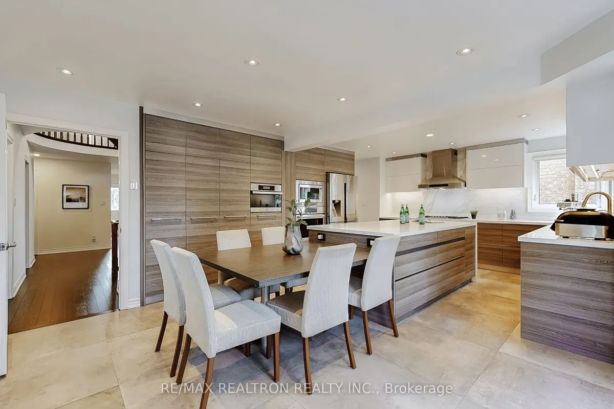 20 Edinburgh Drive, ON L4B 1W3