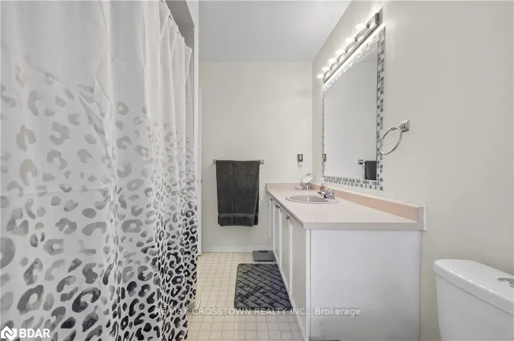 14 CORRIE Crescent, ON L0M 1B3