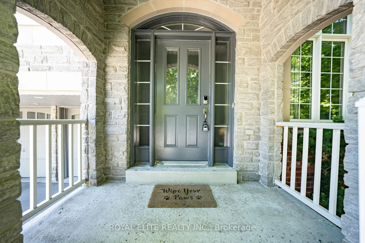 4 Alhart Street, ON L4E 5E7