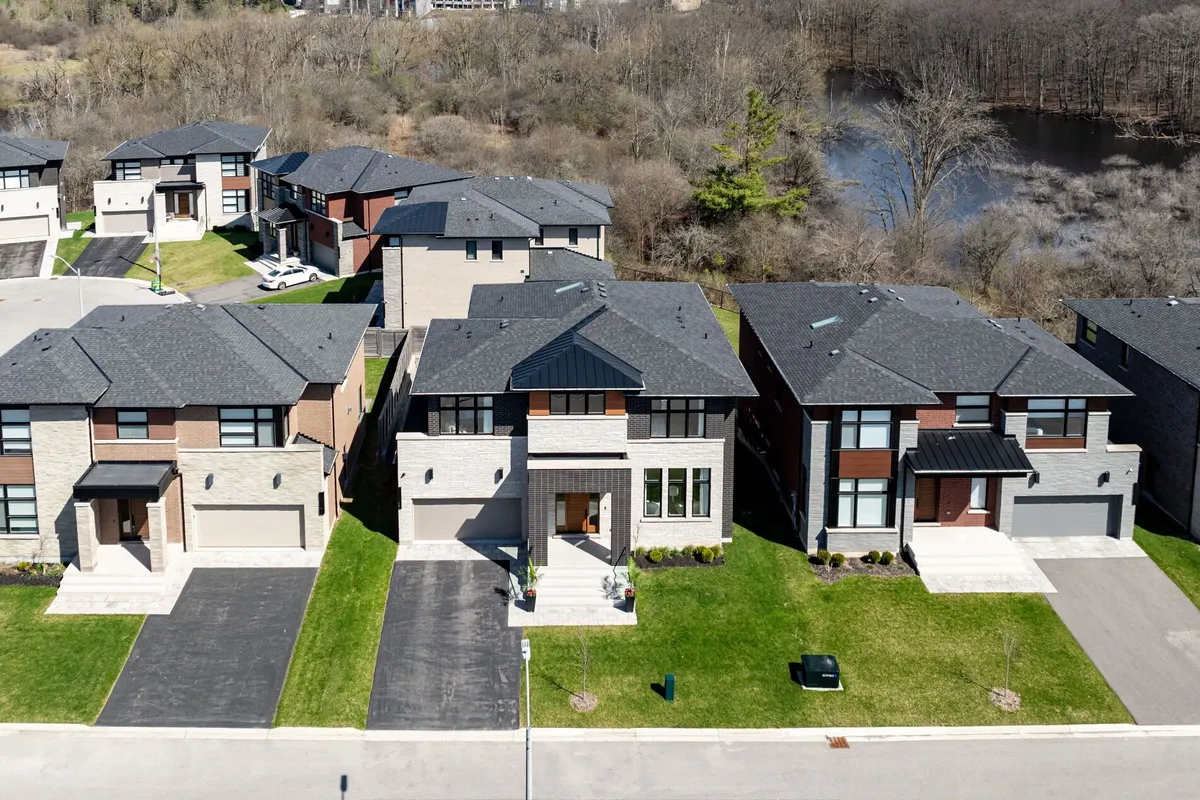 29 Limerick Street, ON L4E 3W9