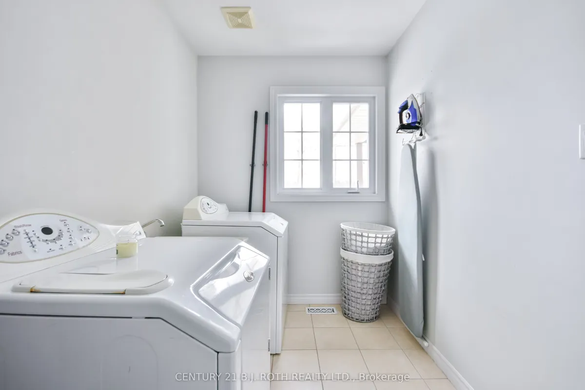 4927 25 Side Road, ON L4M 4S4