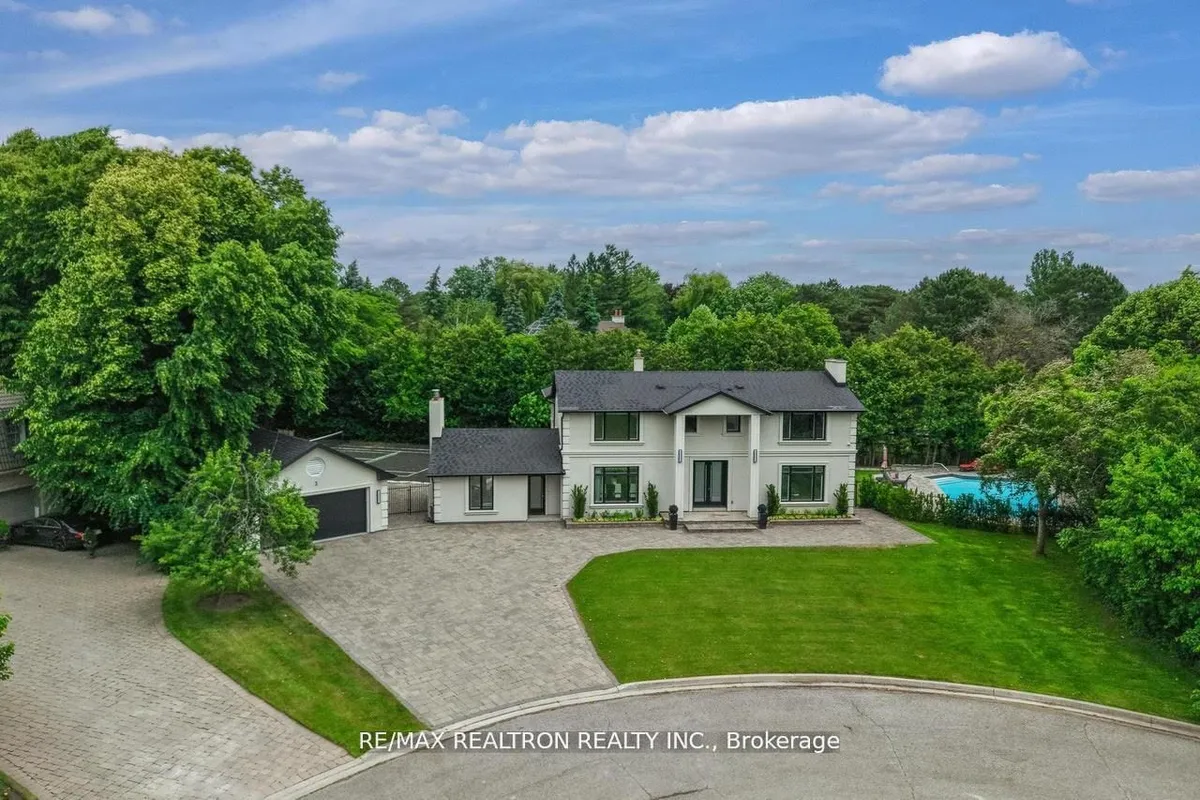 3 Rosea Court, ON L3T 2V3