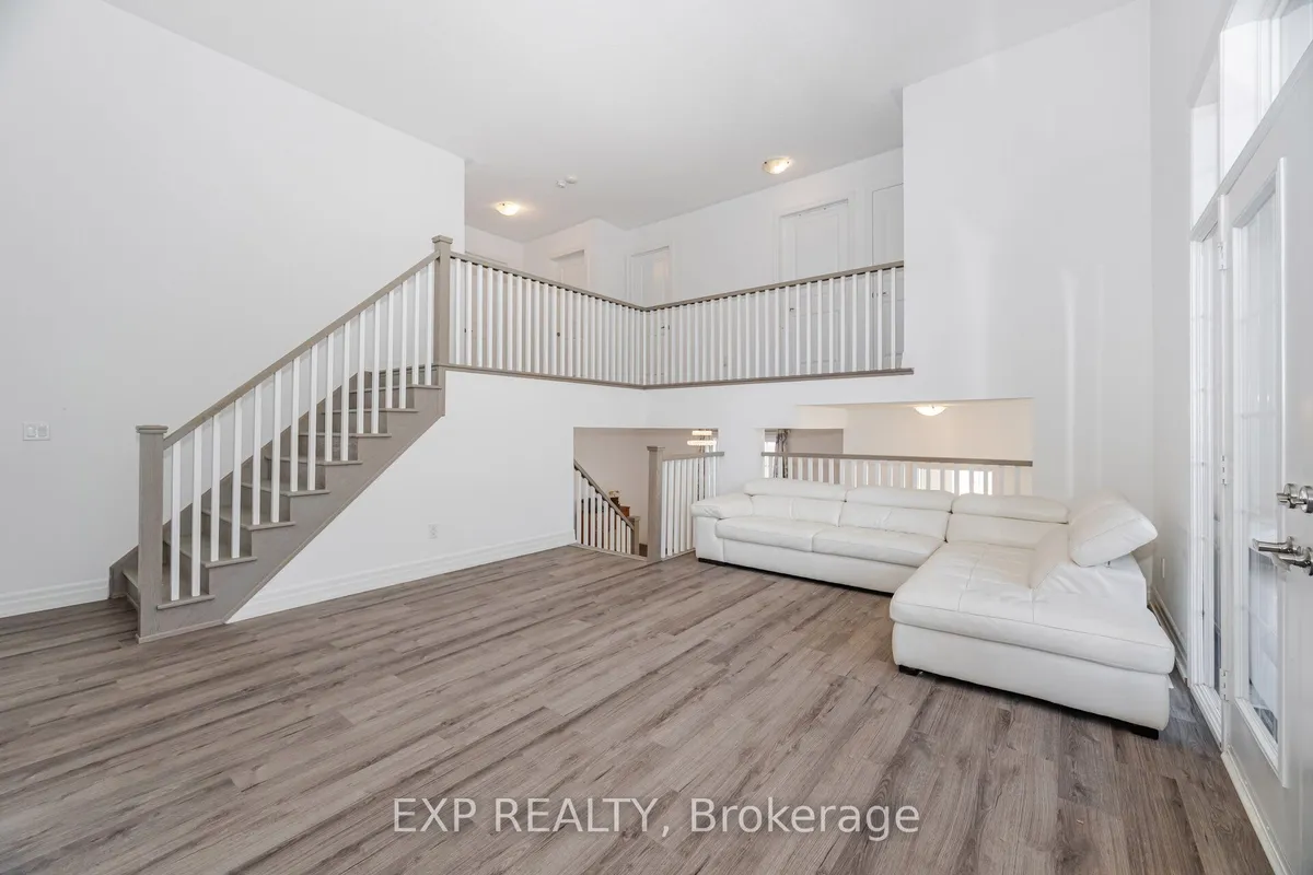 33 Charlotte Abby Drive, ON L9N 0T1