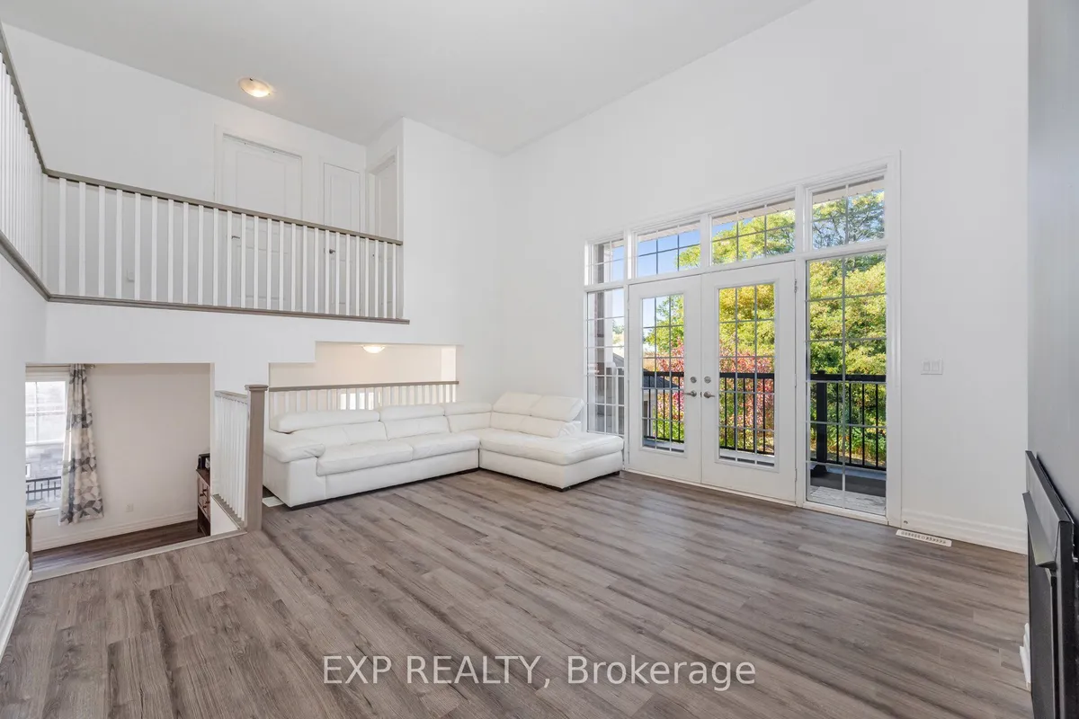 33 Charlotte Abby Drive, ON L9N 0T1