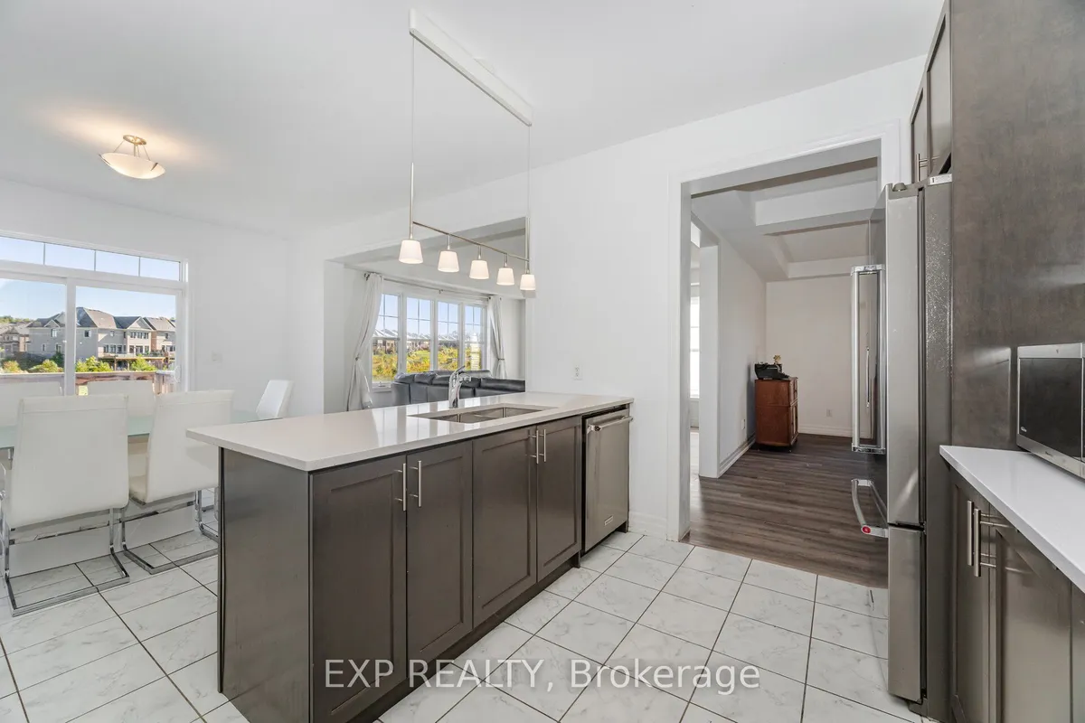 33 Charlotte Abby Drive, ON L9N 0T1