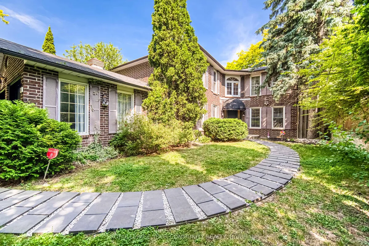 14 Julia Street, ON L3T 4R9