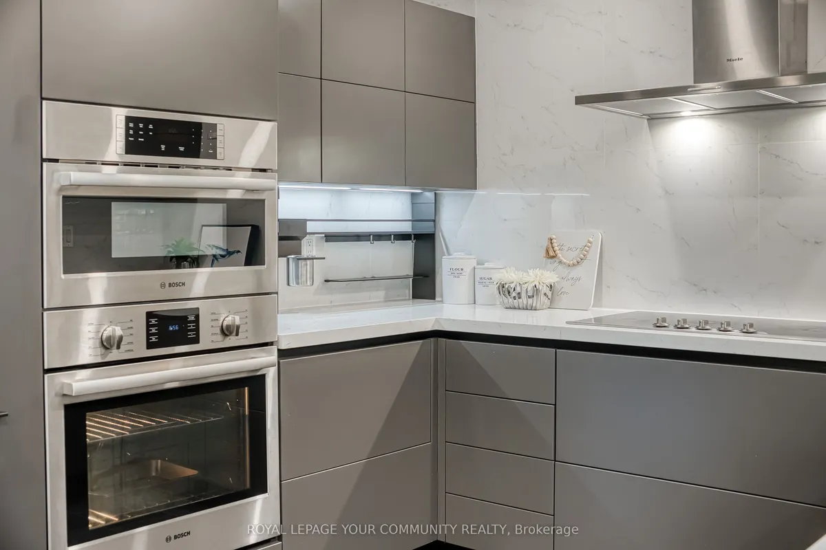 14 Julia Street, ON L3T 4R9