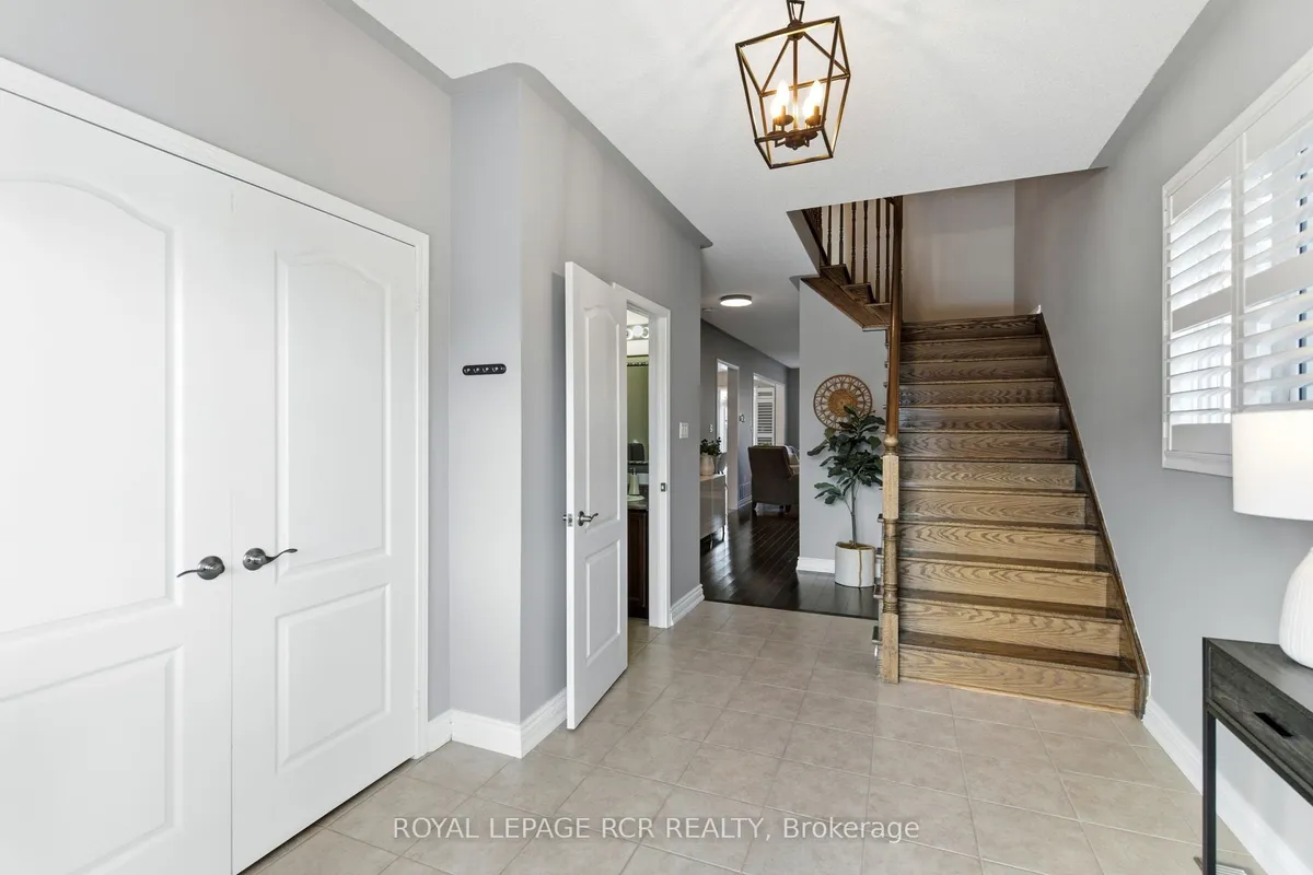 189 Richardson Crescent, ON L3Z 0N5