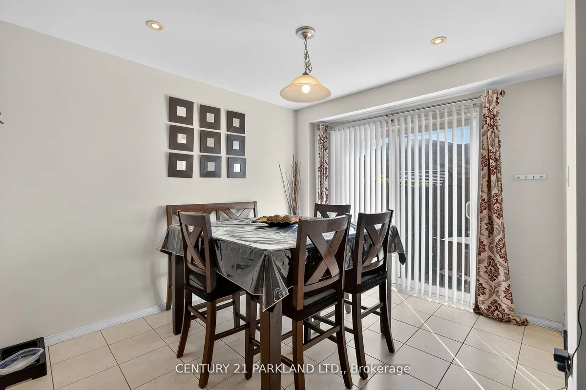 136 Gas Lamp Lane, ON L6B 1K9