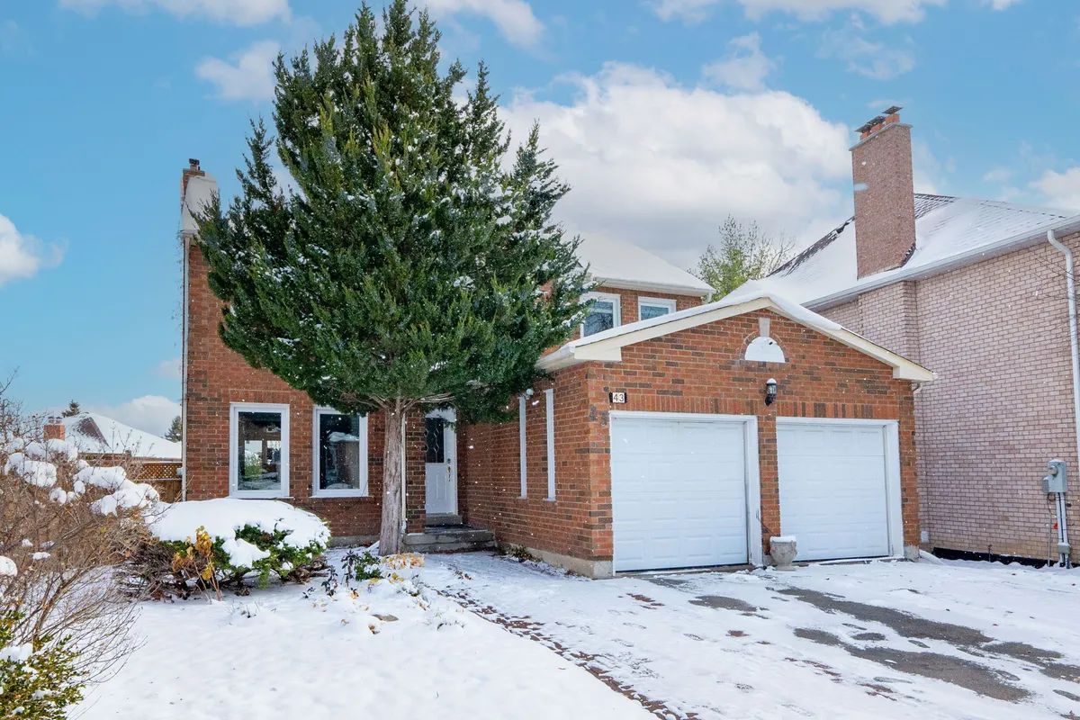 43 Piccadilly Road, ON L4B 1S9