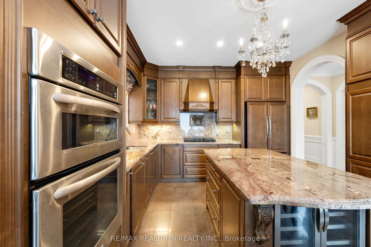 20 Shalom Aleichem Court, ON L4J 0E5