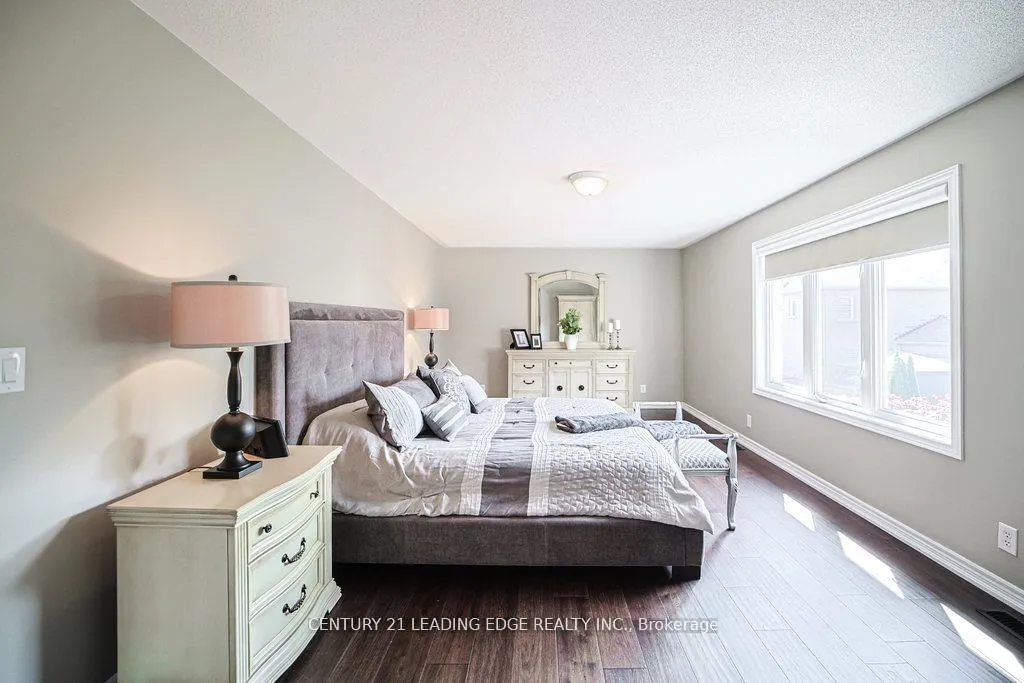 204 Ivy Jay Crescent, ON L4G 0E9