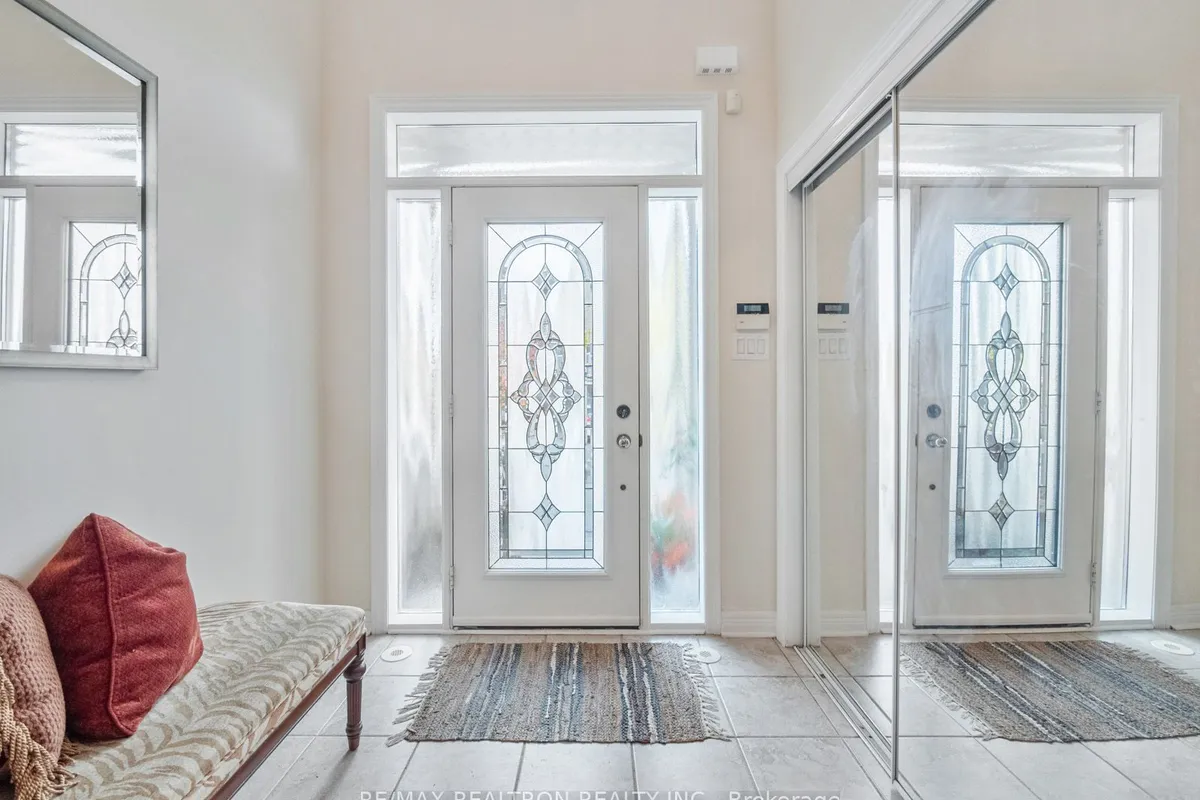 8900 Bathurst Street, ON L4J 8A7