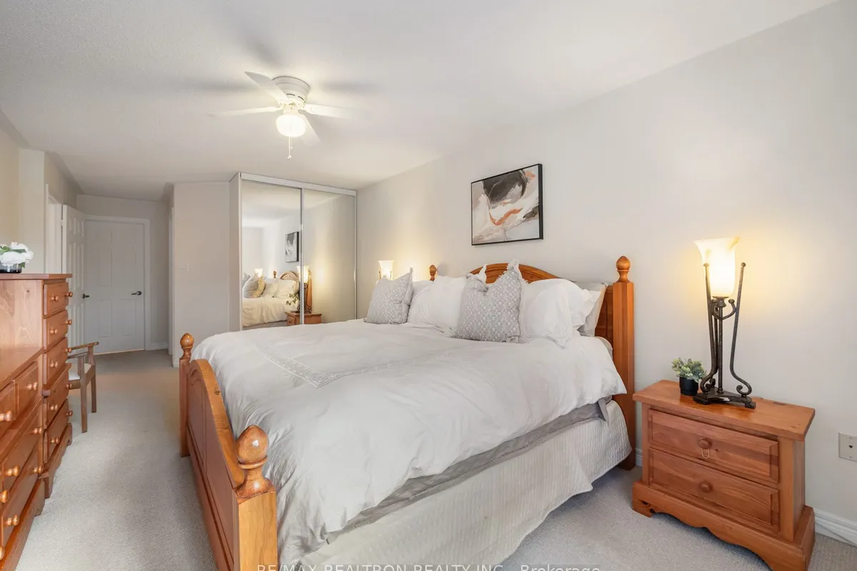 8900 Bathurst Street, ON L4J 8A7