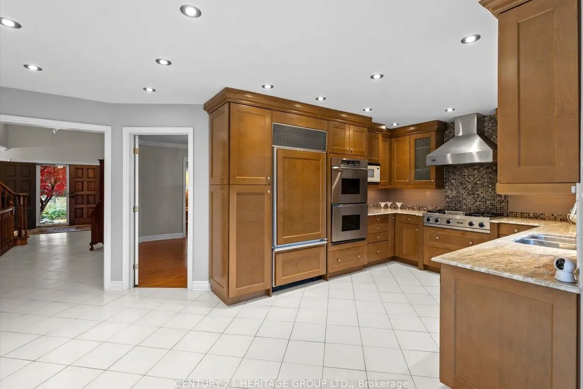 28 Bridgend Court, ON L4L 3L3