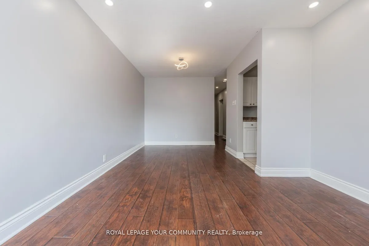 53 Newbury Drive, ON L3Y 4P9