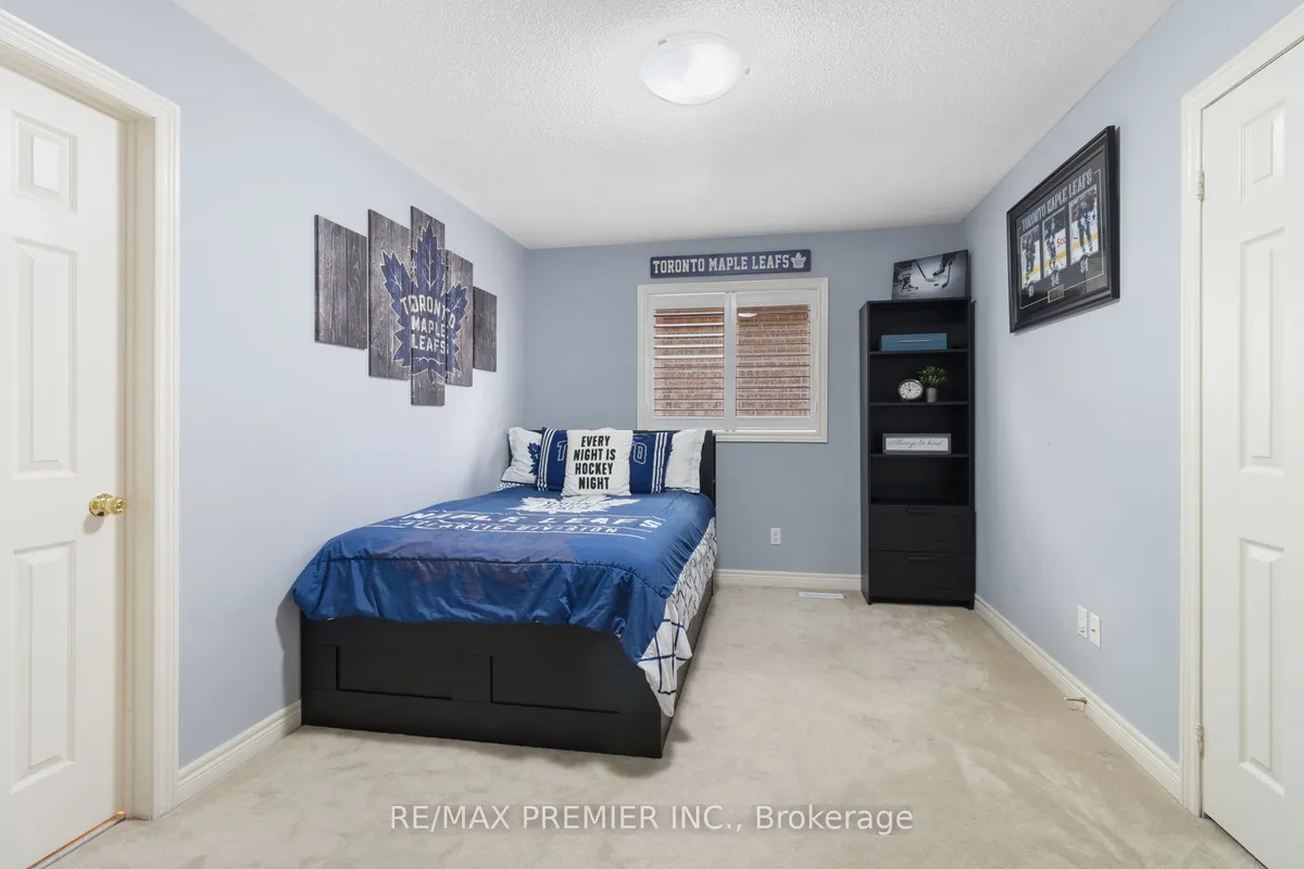 64 Leameadow Road, ON L4J 8T5