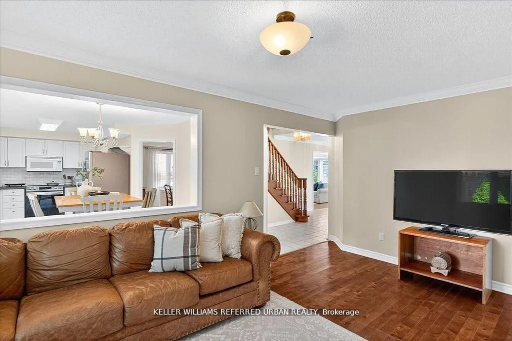 32 Nelson Circle, ON L3X 1R1