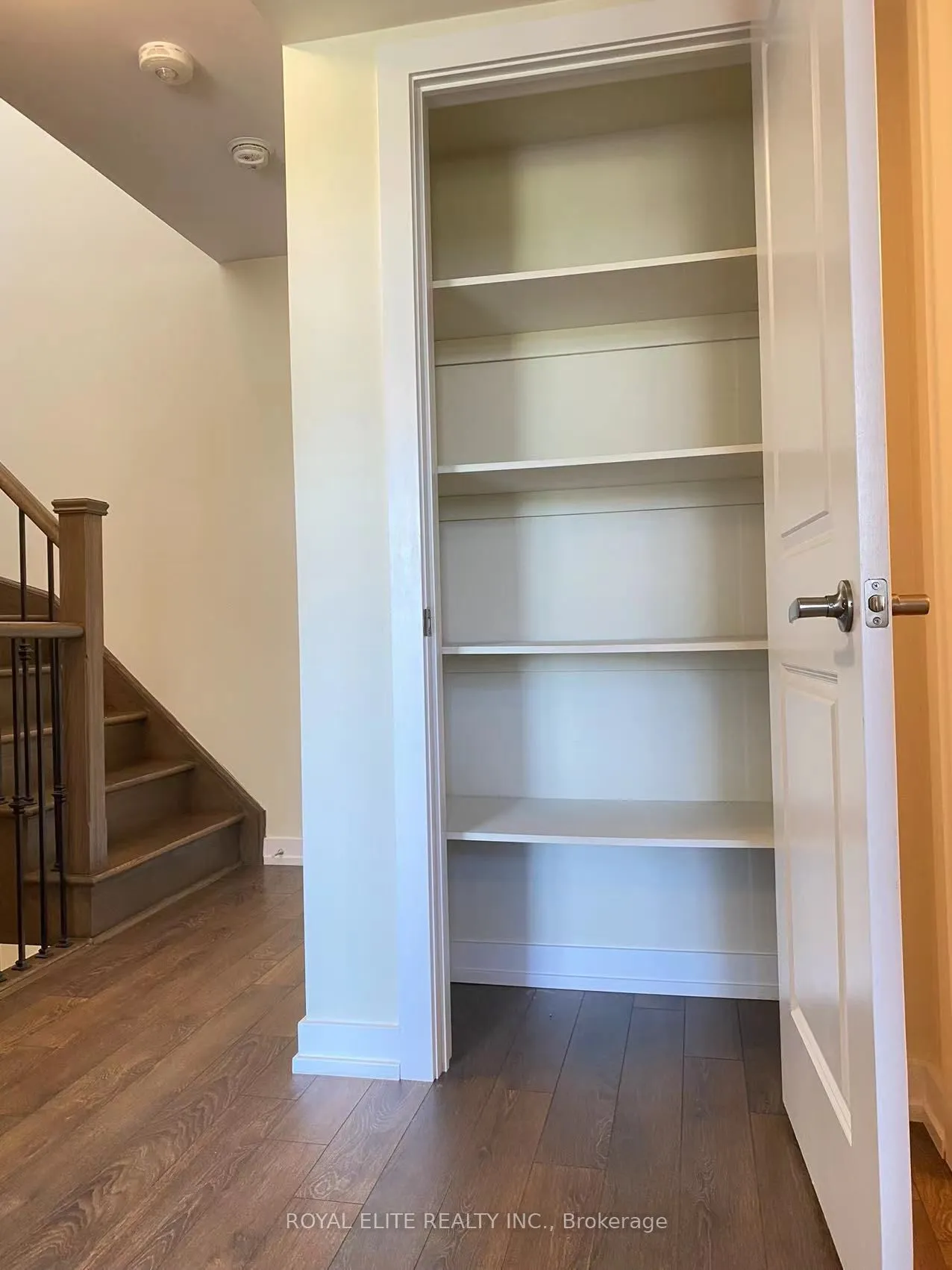 Condo Townhouse living room at 20 Westmeath Lane Markham