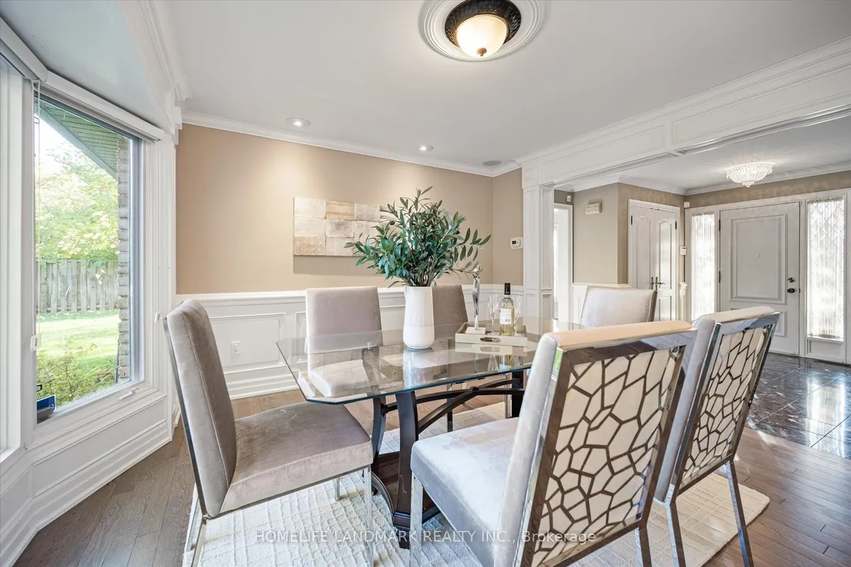 3 Old English Lane, ON L3T 2T8